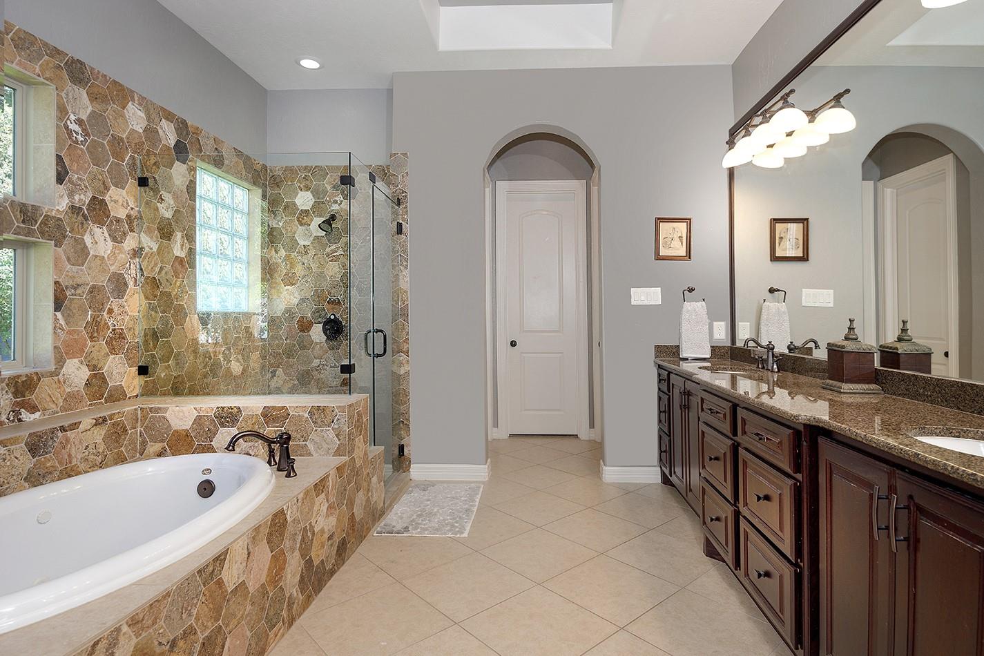 10 Moatwood Court
