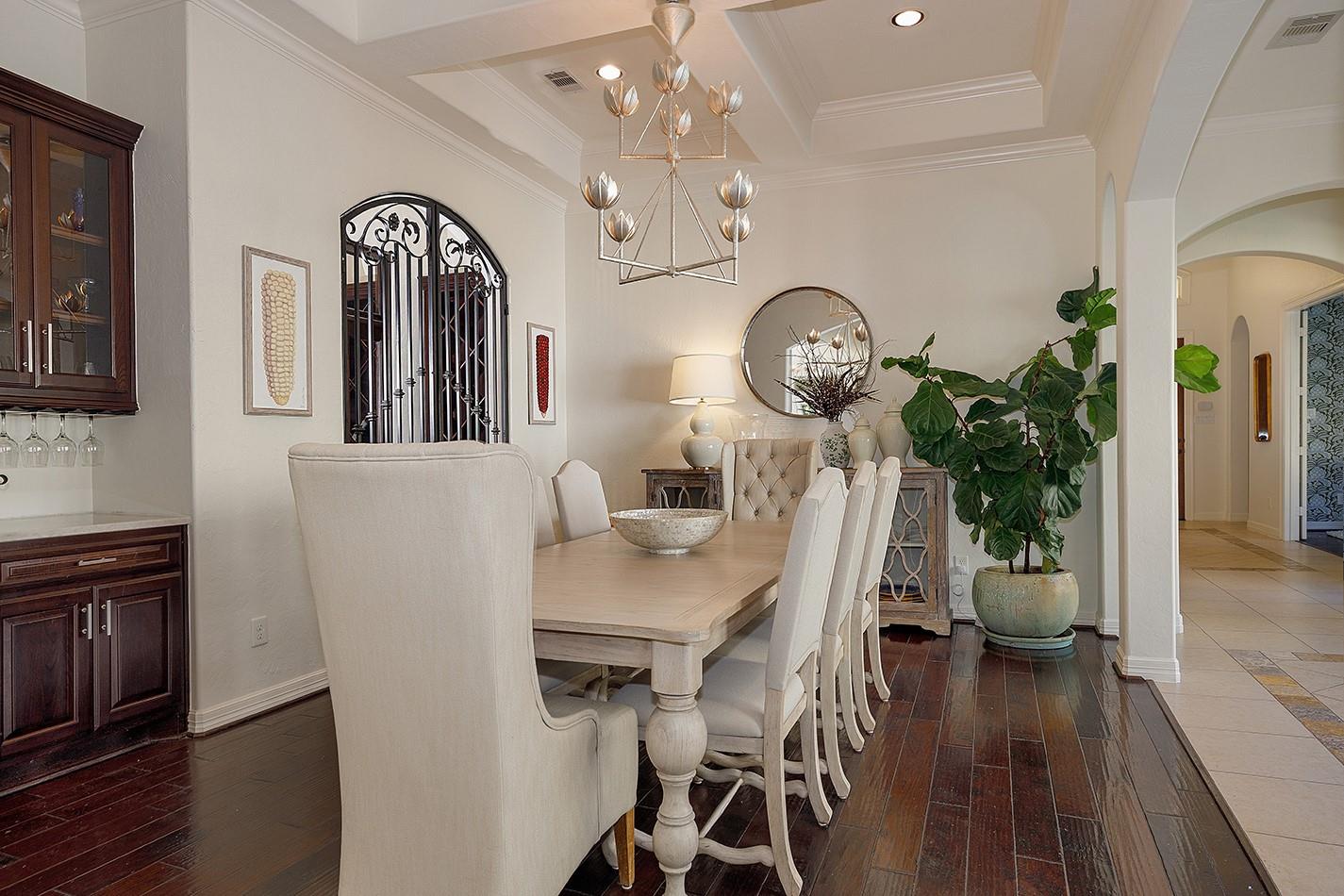 10 Moatwood Court