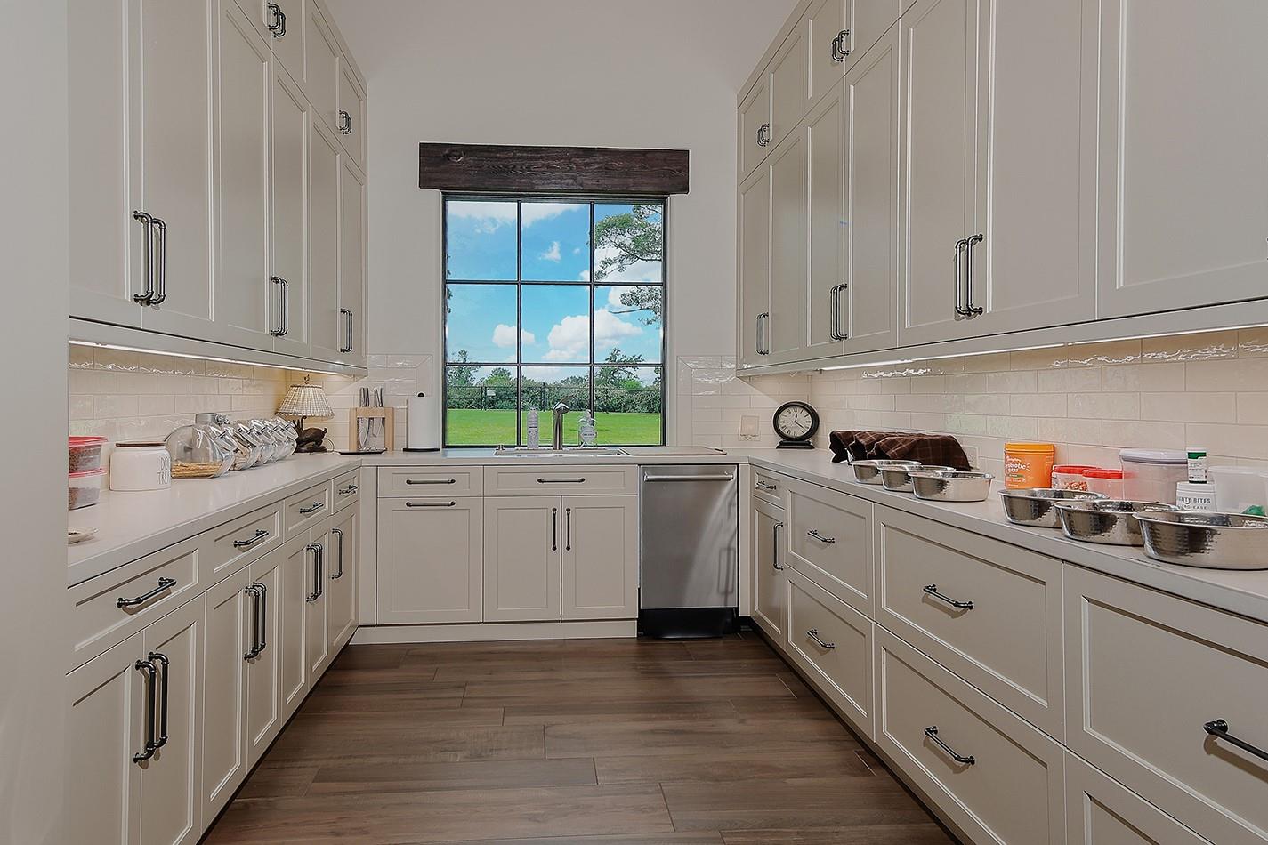 40693 Center Hill Road