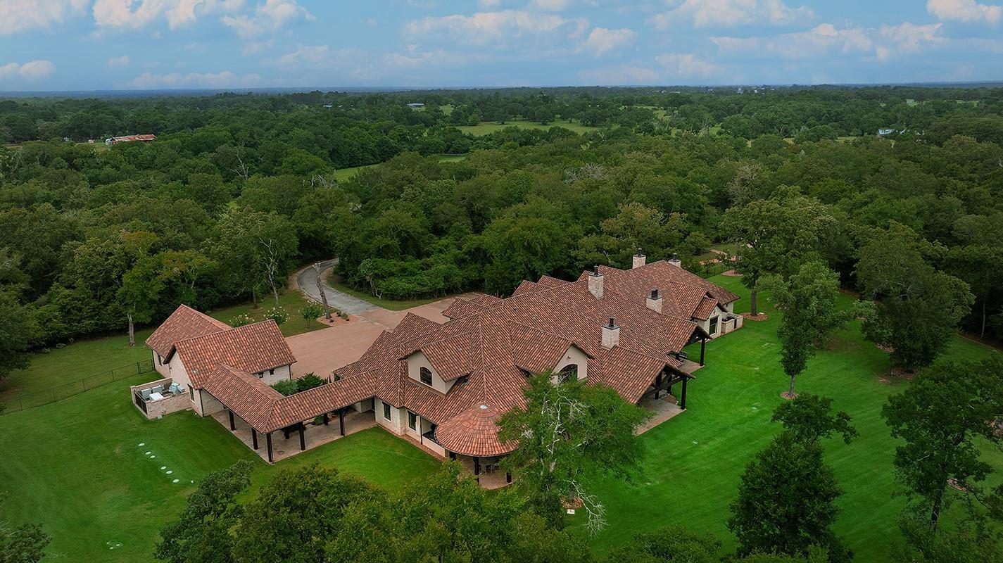 40693 Center Hill Road