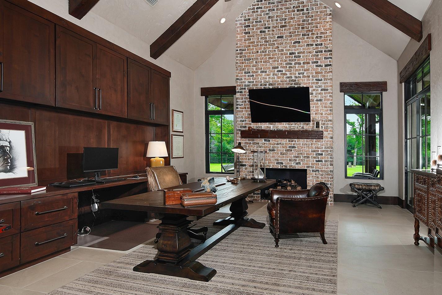 40693 Center Hill Road