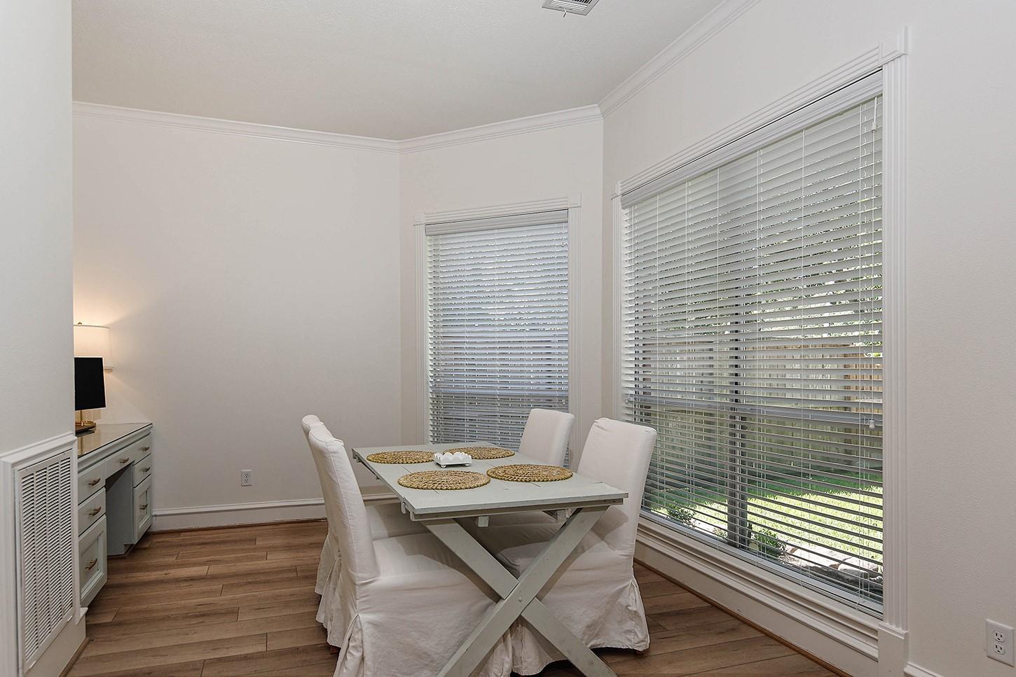 27 Acorn Cluster Court
