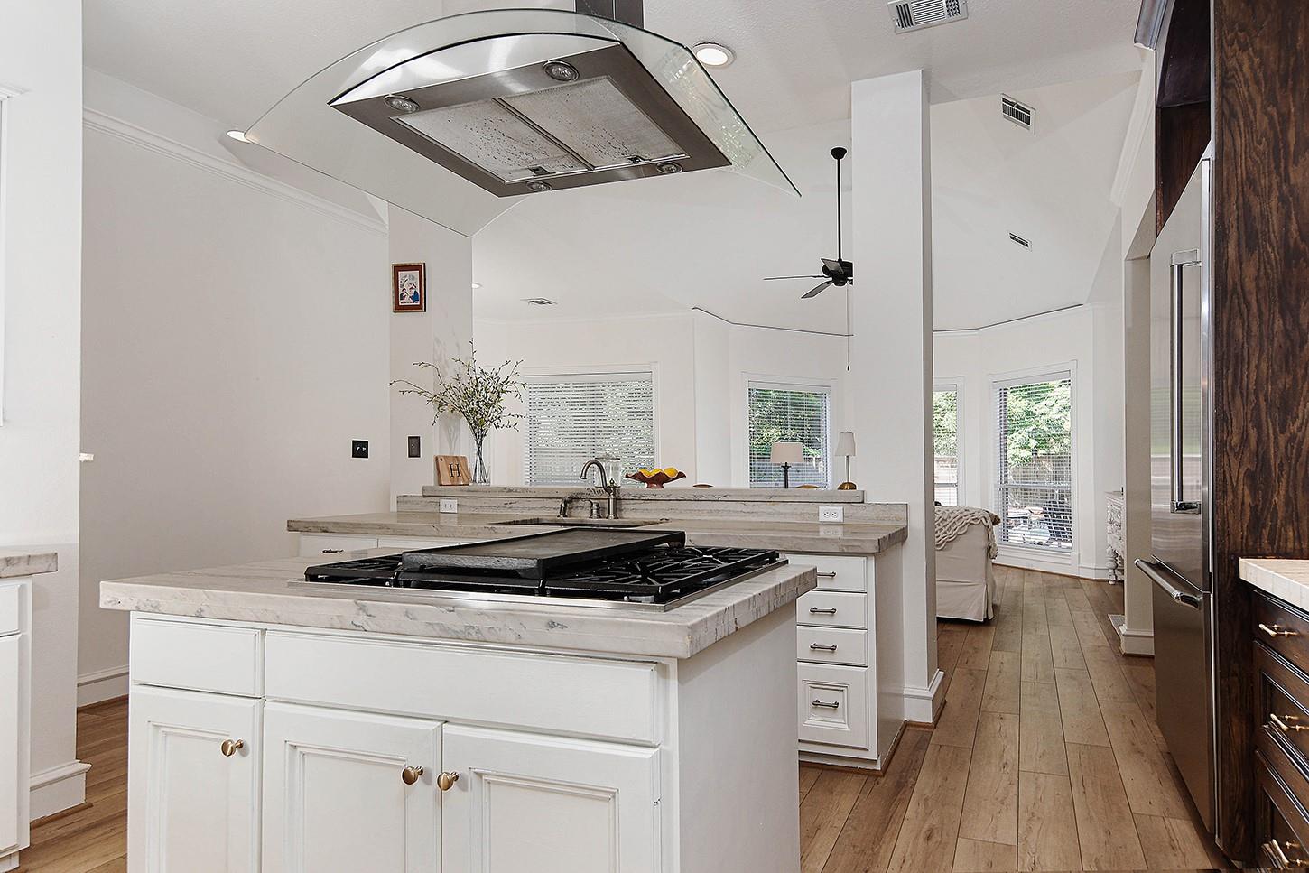 27 Acorn Cluster Court