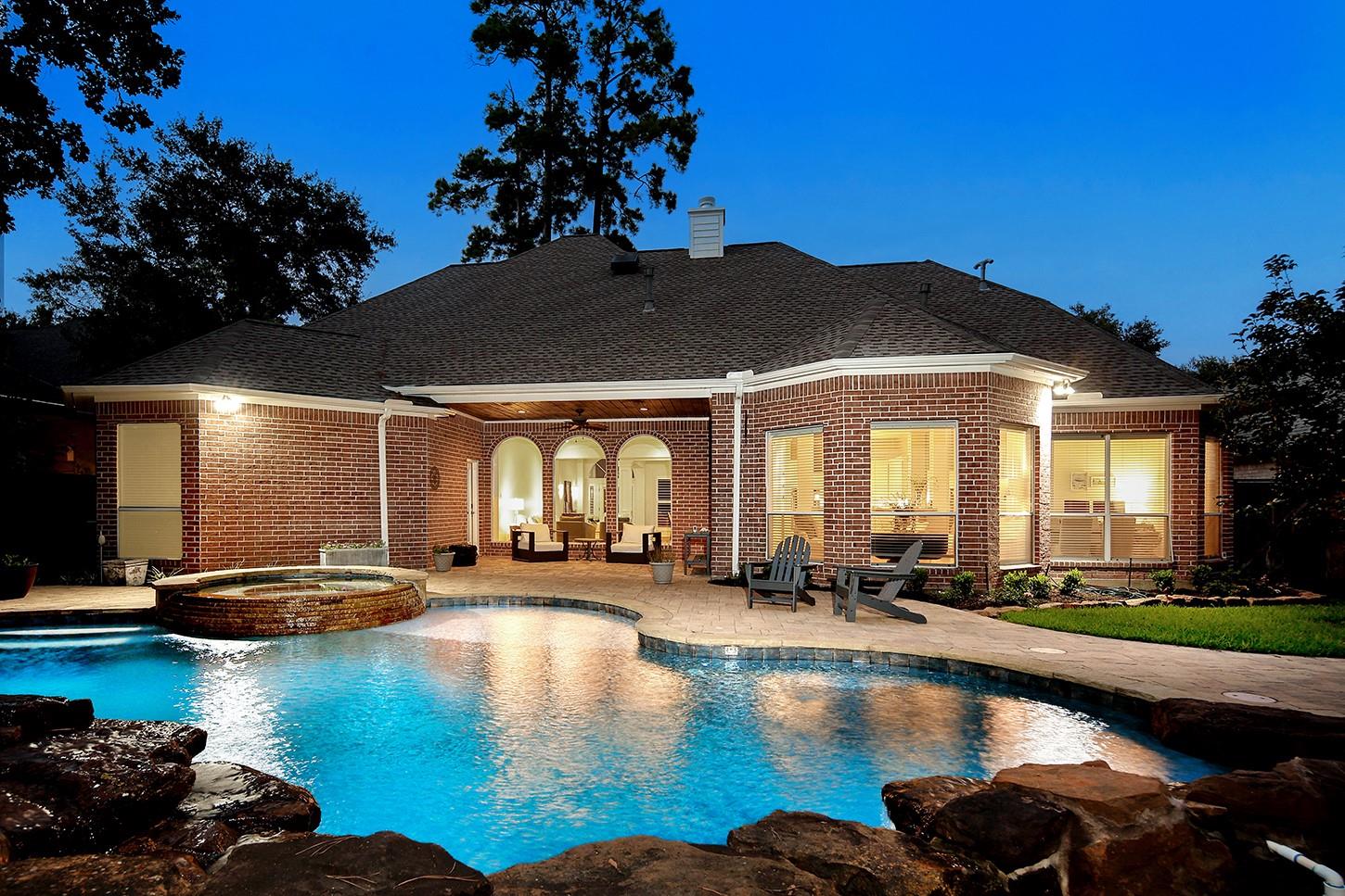 27 Acorn Cluster Court