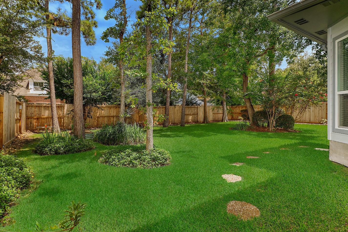 14 Graceful Elm Court