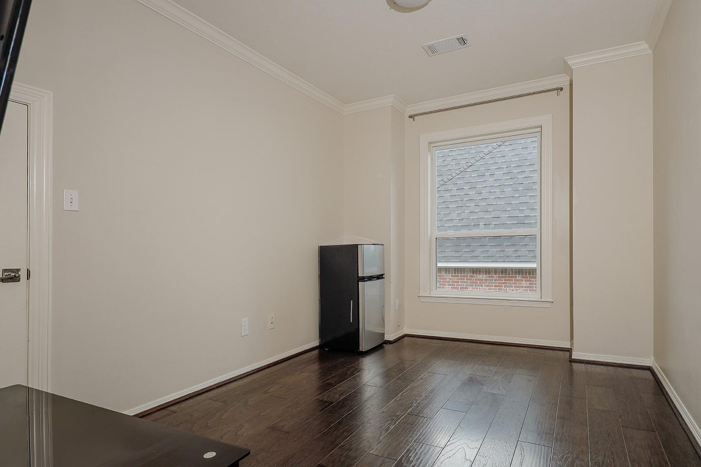 14 Graceful Elm Court