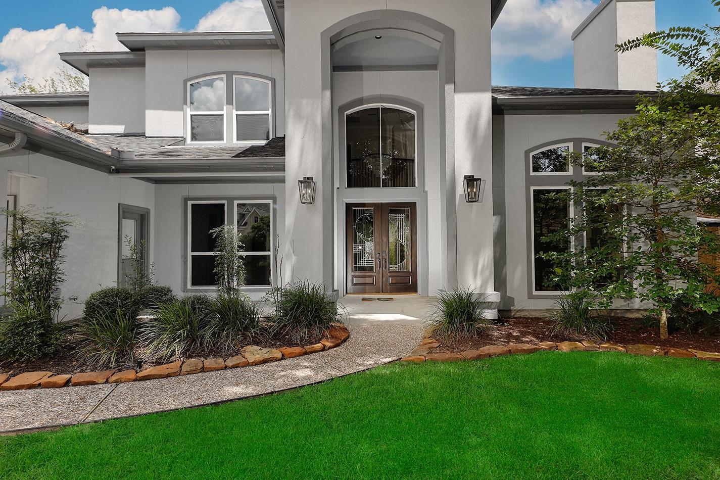 14 Graceful Elm Court