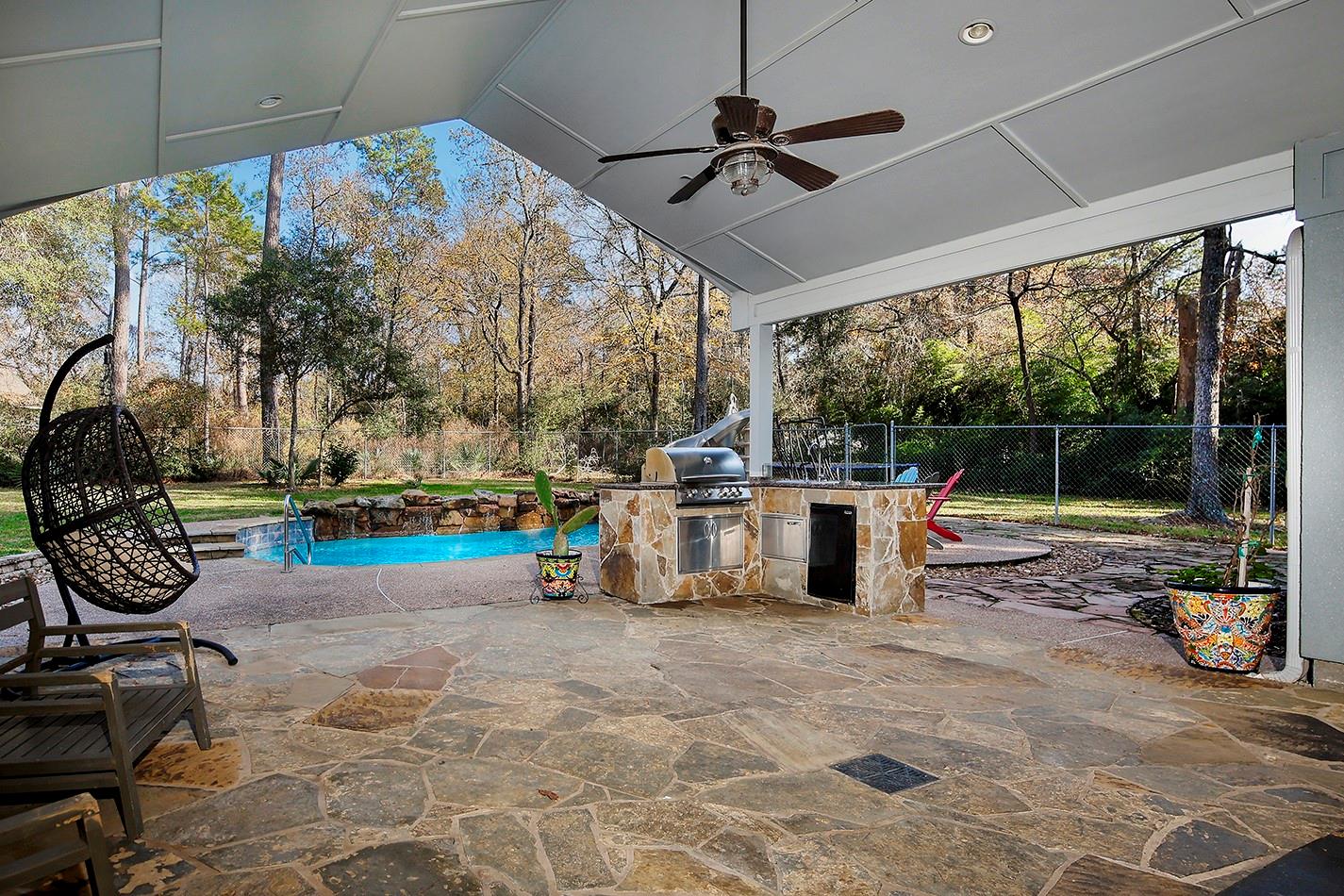 44 Lake Forest Circle