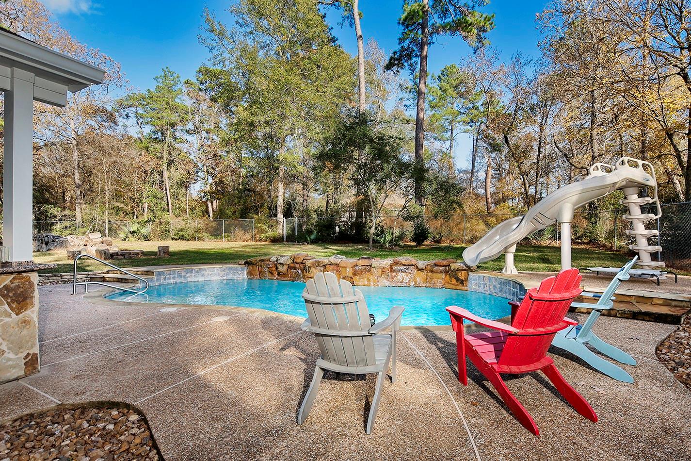 44 Lake Forest Circle