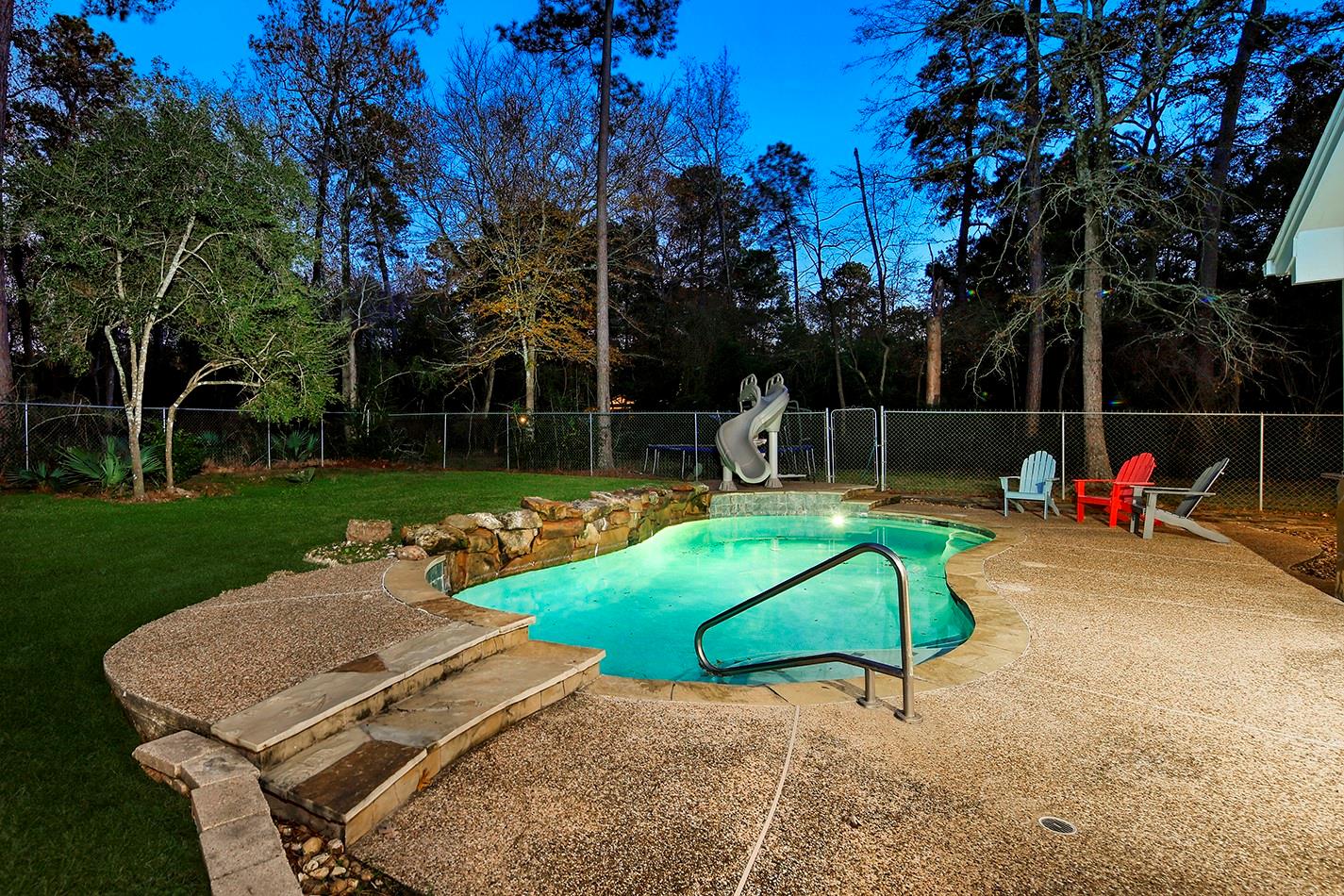 44 Lake Forest Circle