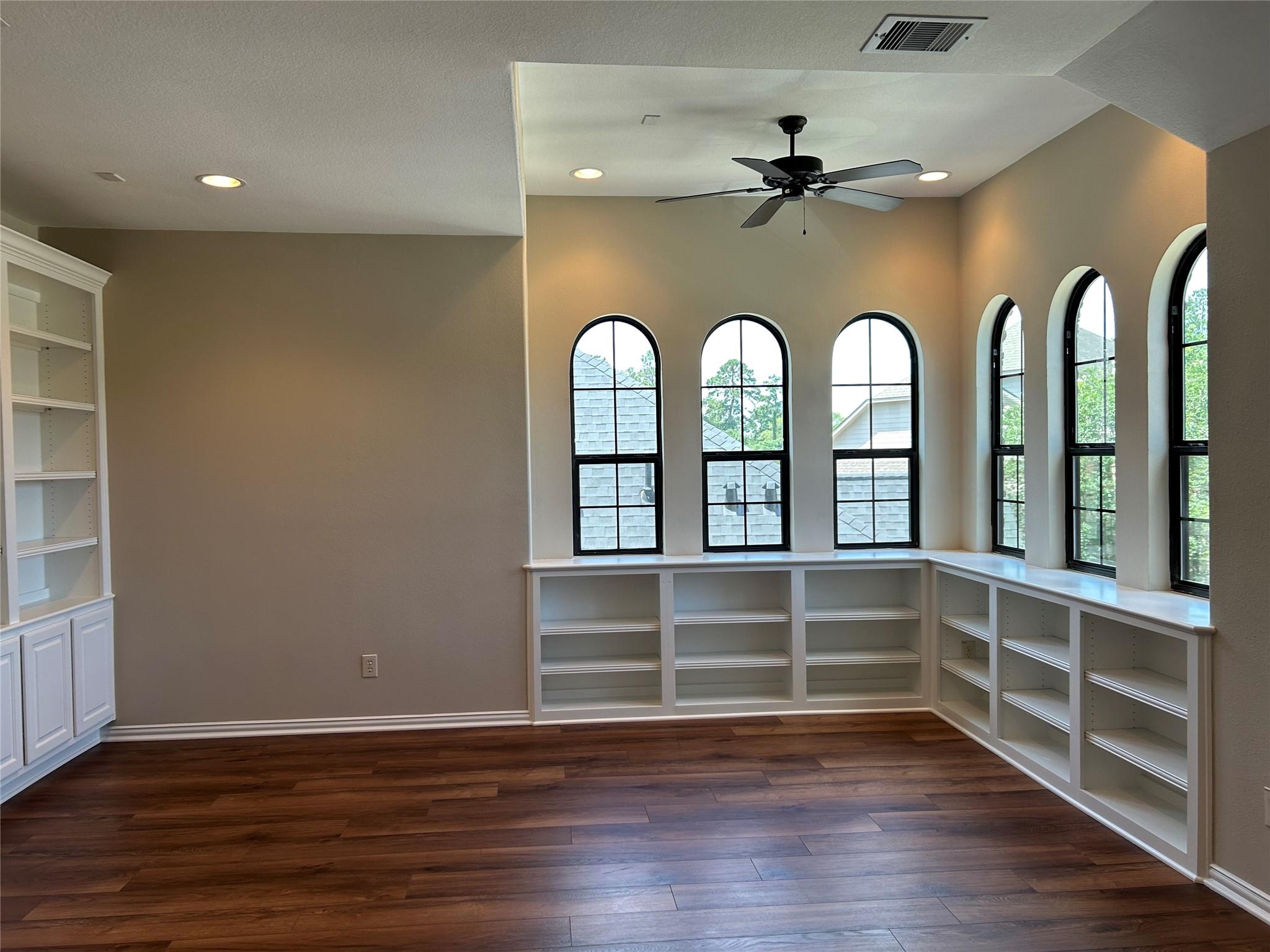 101 E Silverwood Ranch Estate