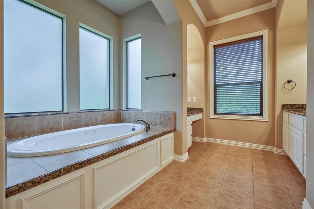 101 E Silverwood Ranch Estate