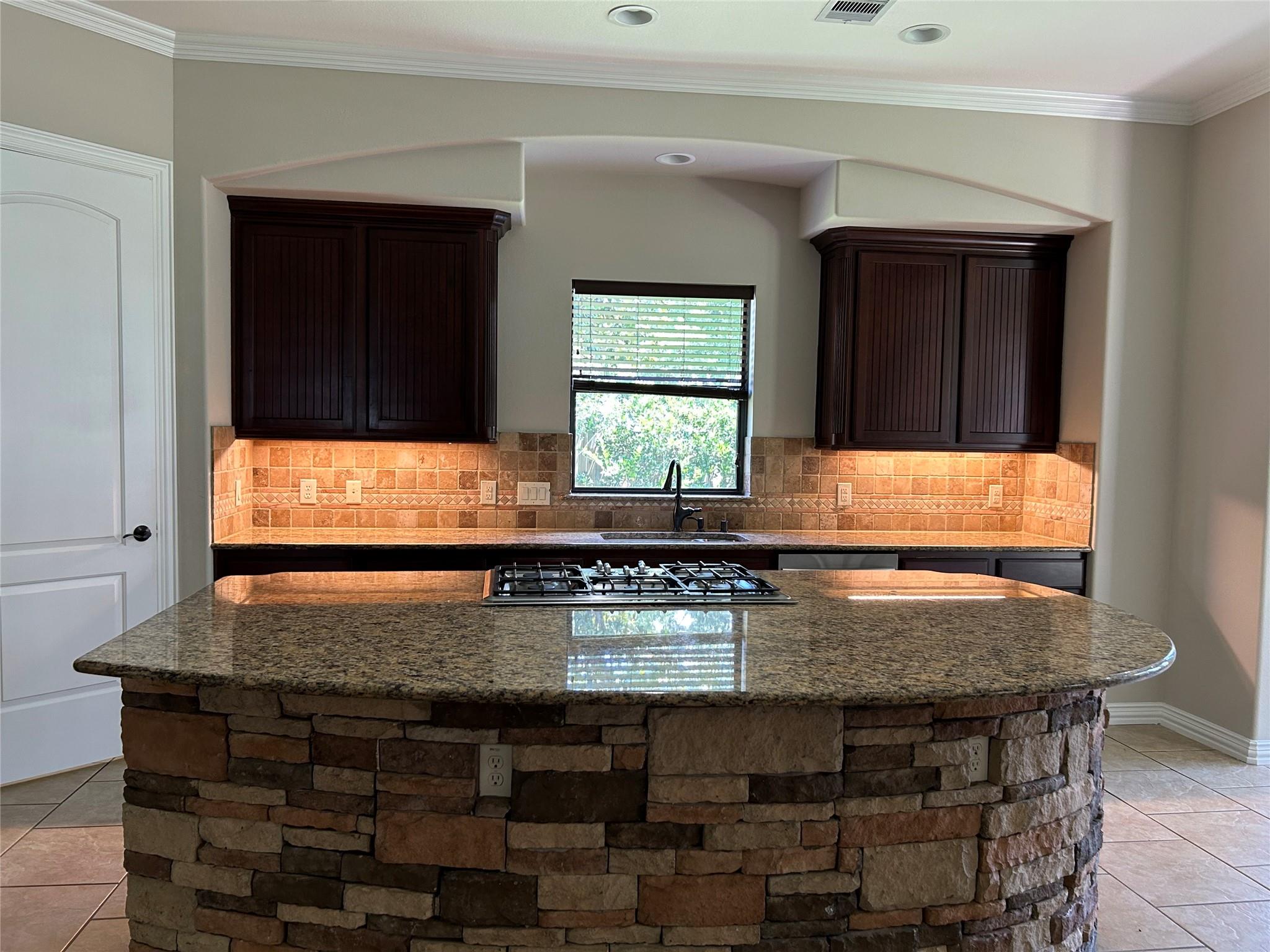 101 E Silverwood Ranch Estate