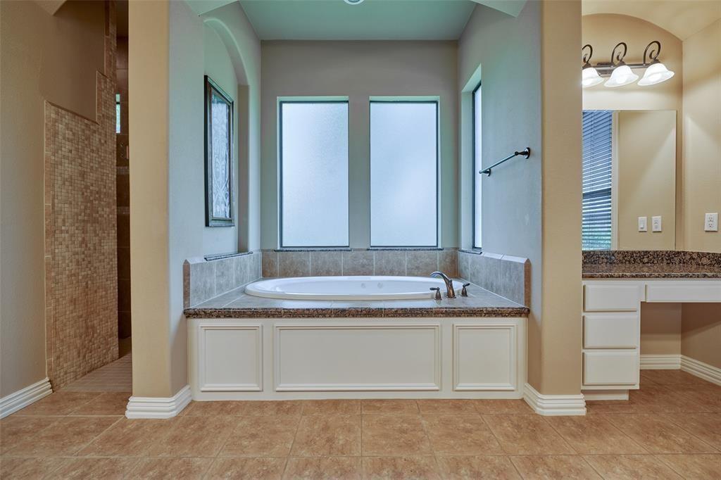 101 E Silverwood Ranch Estate