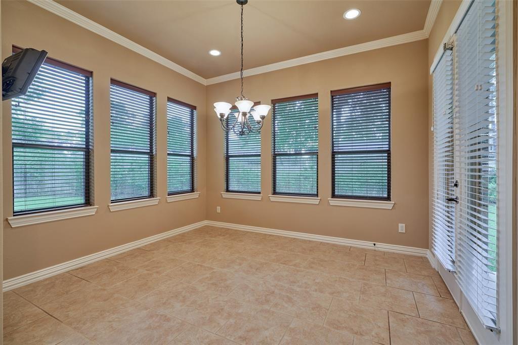 101 E Silverwood Ranch Estate