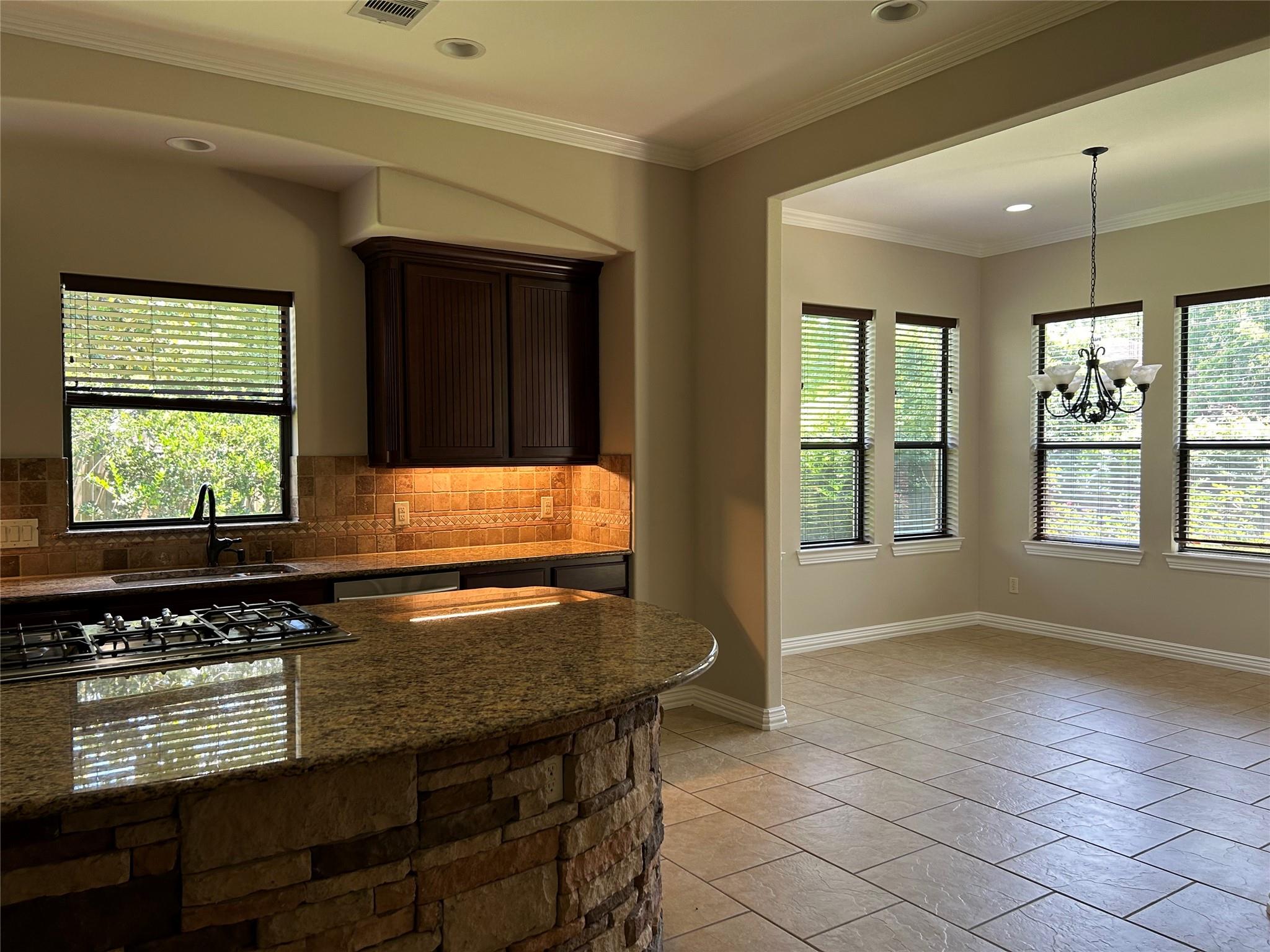 101 E Silverwood Ranch Estate