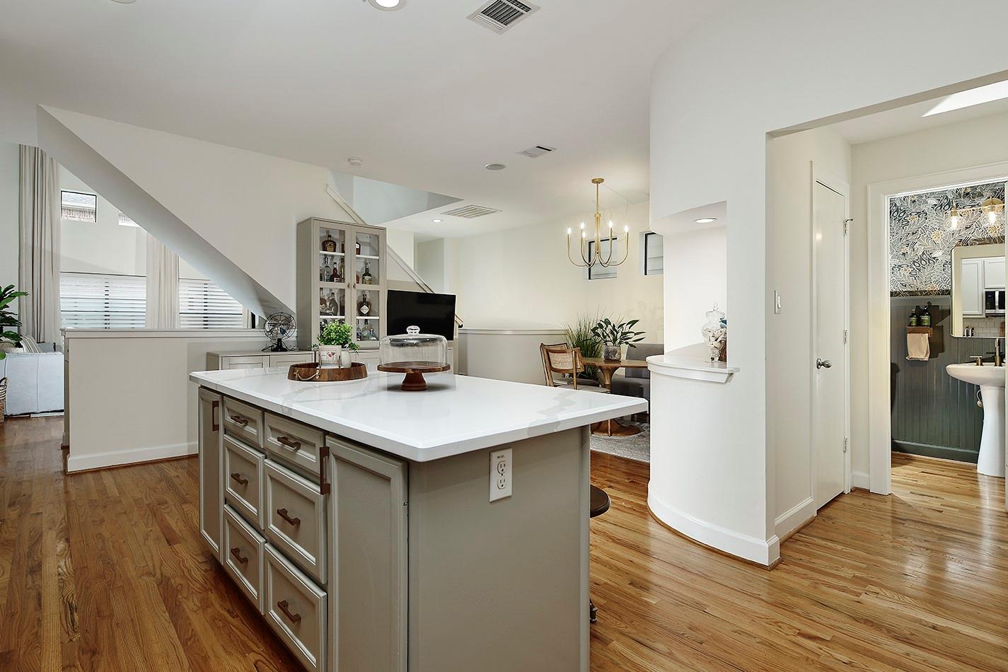 650 Westcross Street # 87