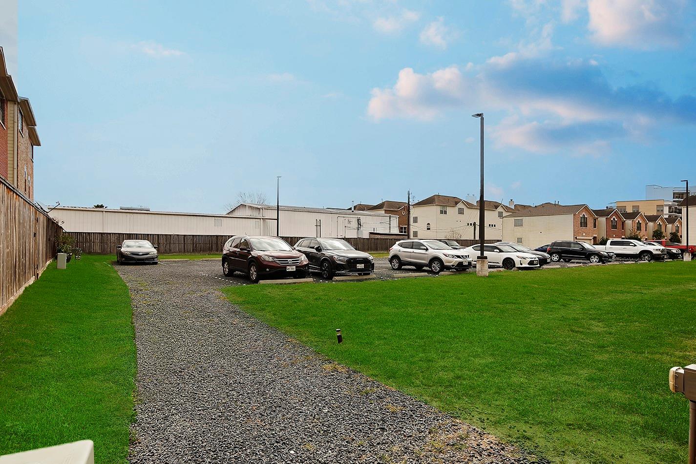 650 Westcross Street # 87