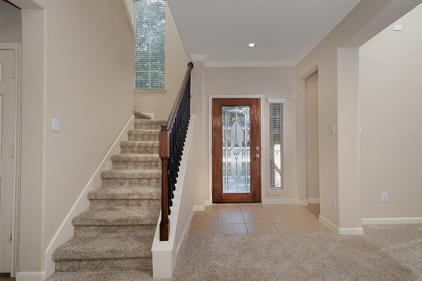 50 E Pipers Green