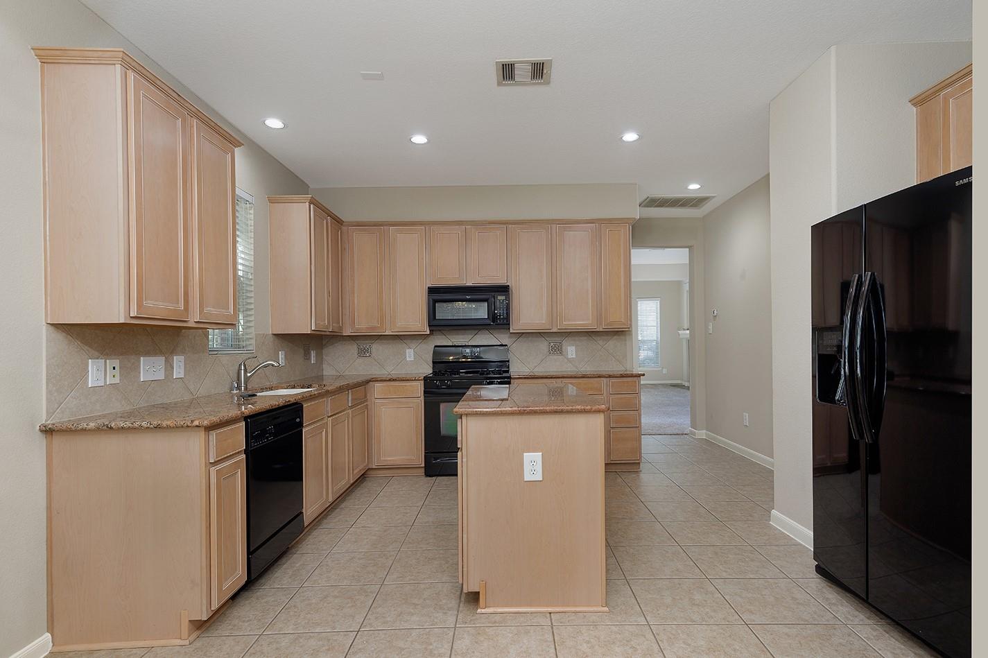 50 E Pipers Green