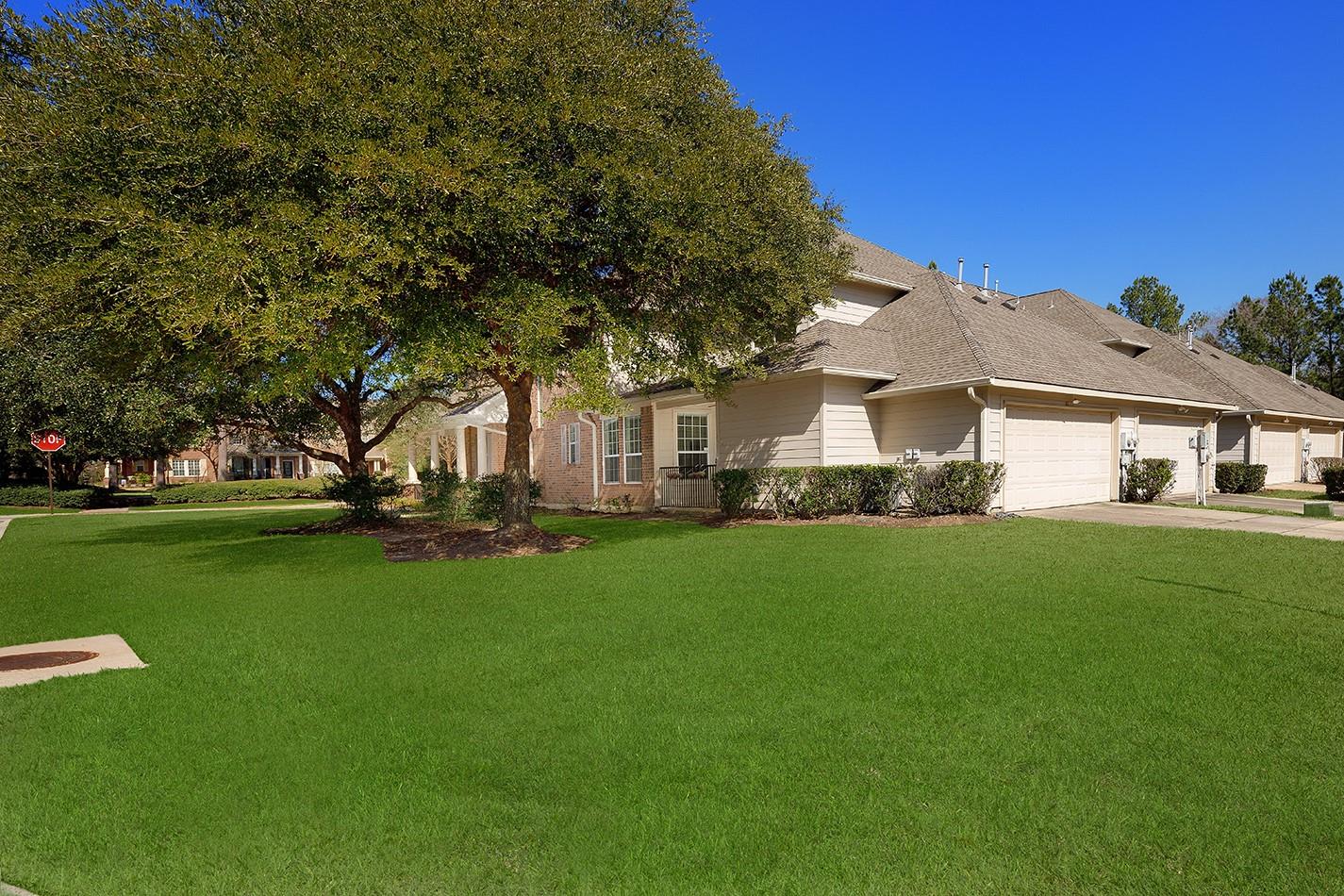 50 E Pipers Green