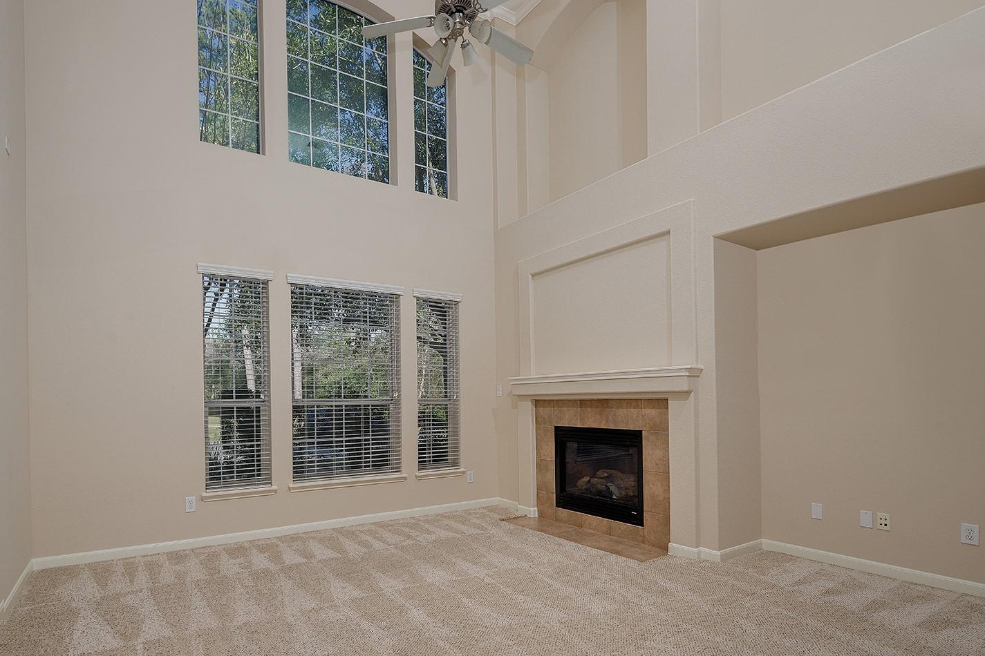 50 E Pipers Green