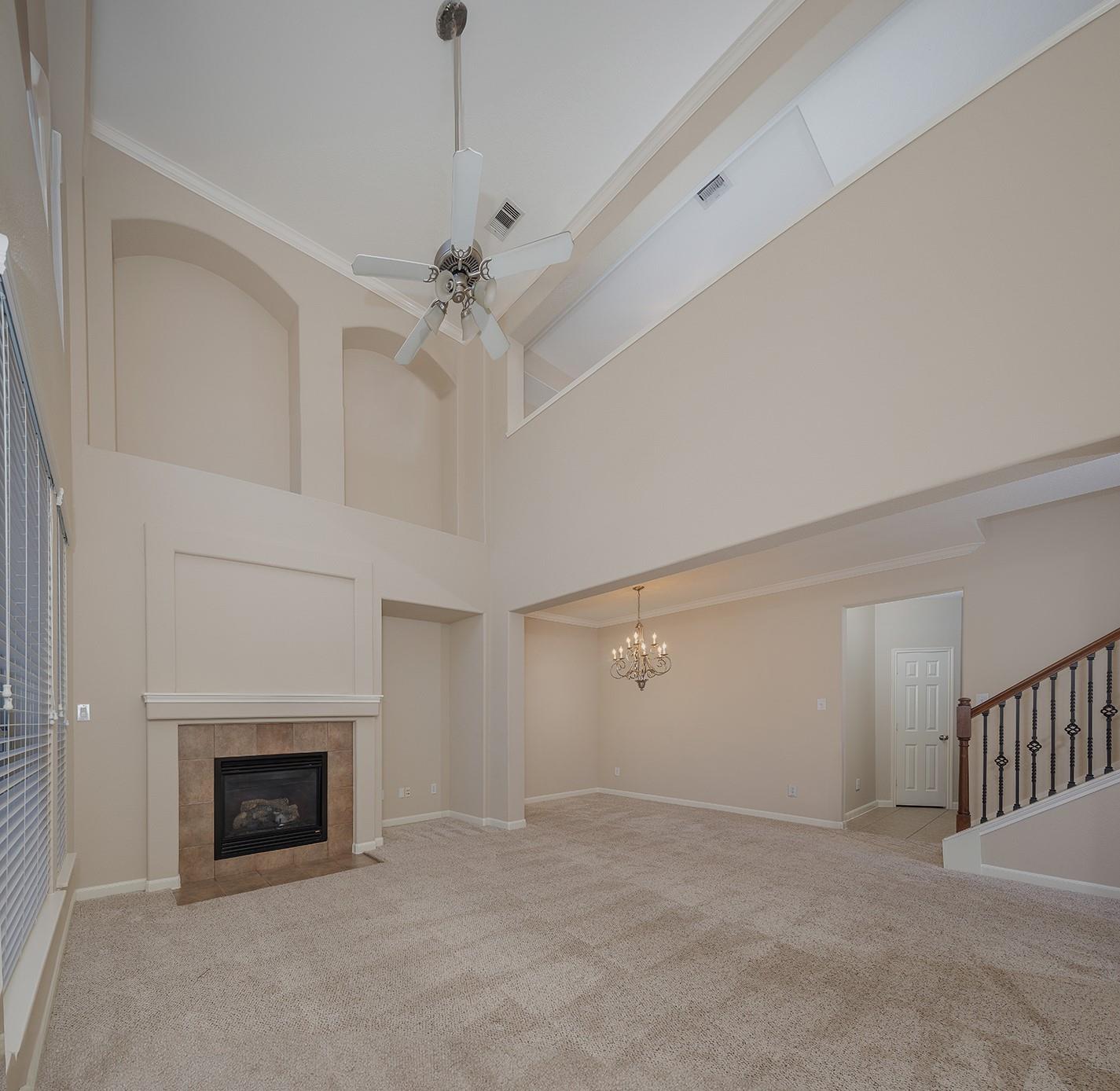 50 E Pipers Green