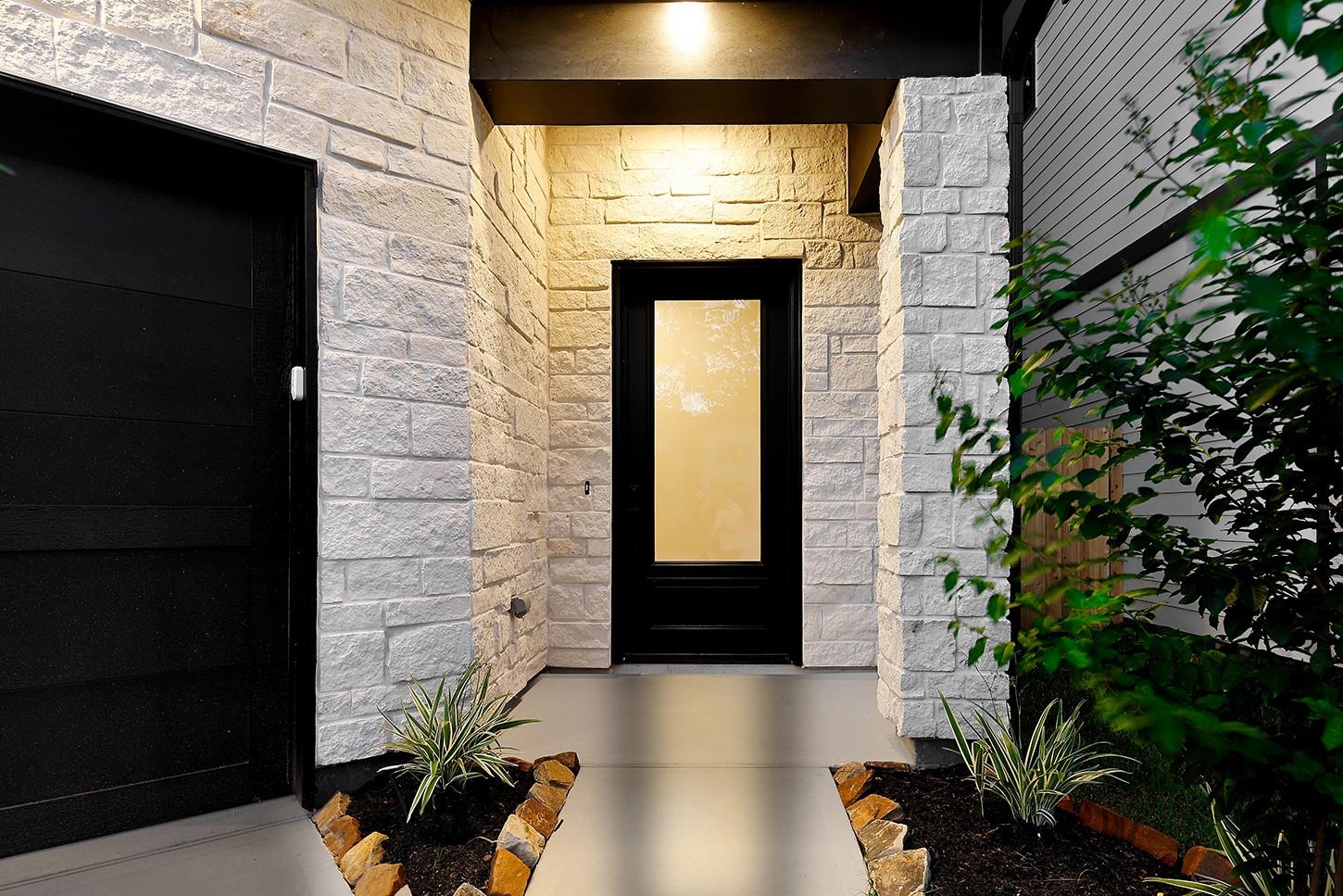 38 Honeycomb Ridge Place