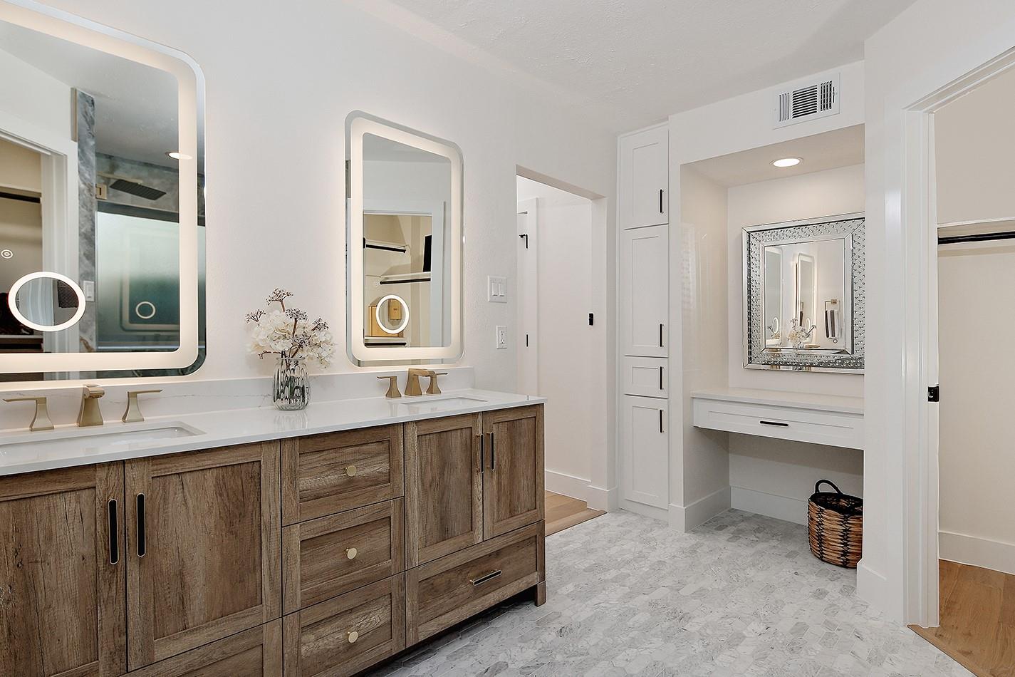 16 Crinkleroot Court