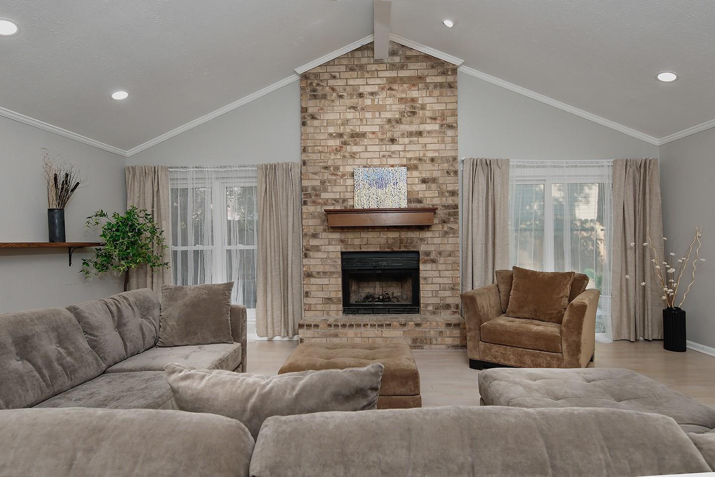 99 N Deerfoot Circle