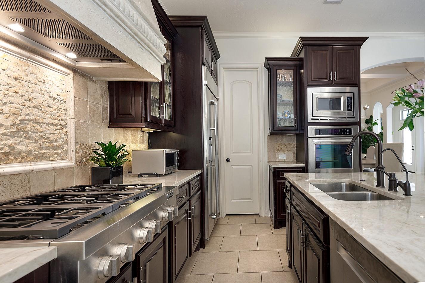 10 Moatwood Court