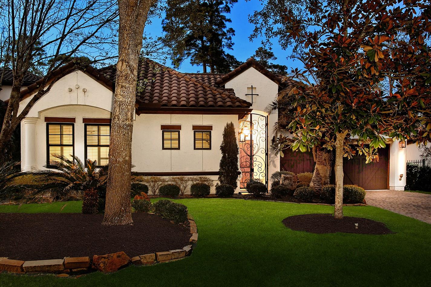 10 Moatwood Court
