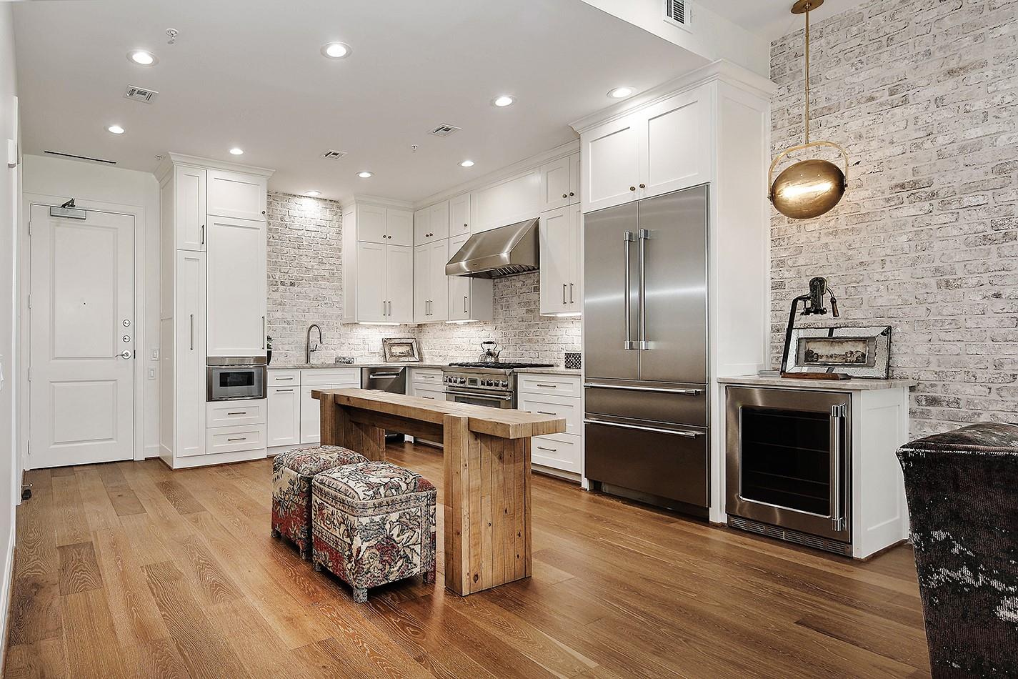 3 Waterway Court # 4D