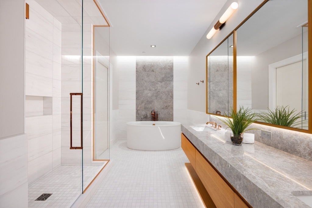 Singular Full Service in Beacon Hill
