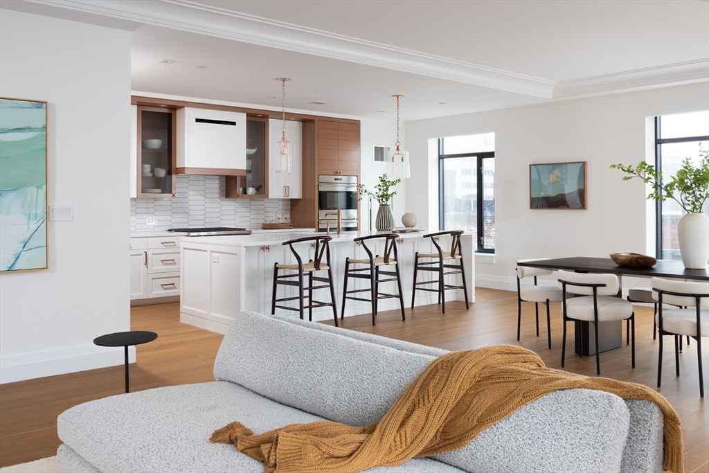 Singular Full Service in Beacon Hill