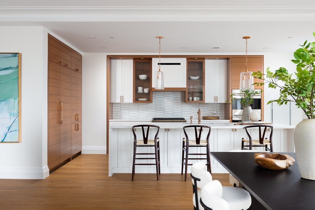 Singular Full Service in Beacon Hill