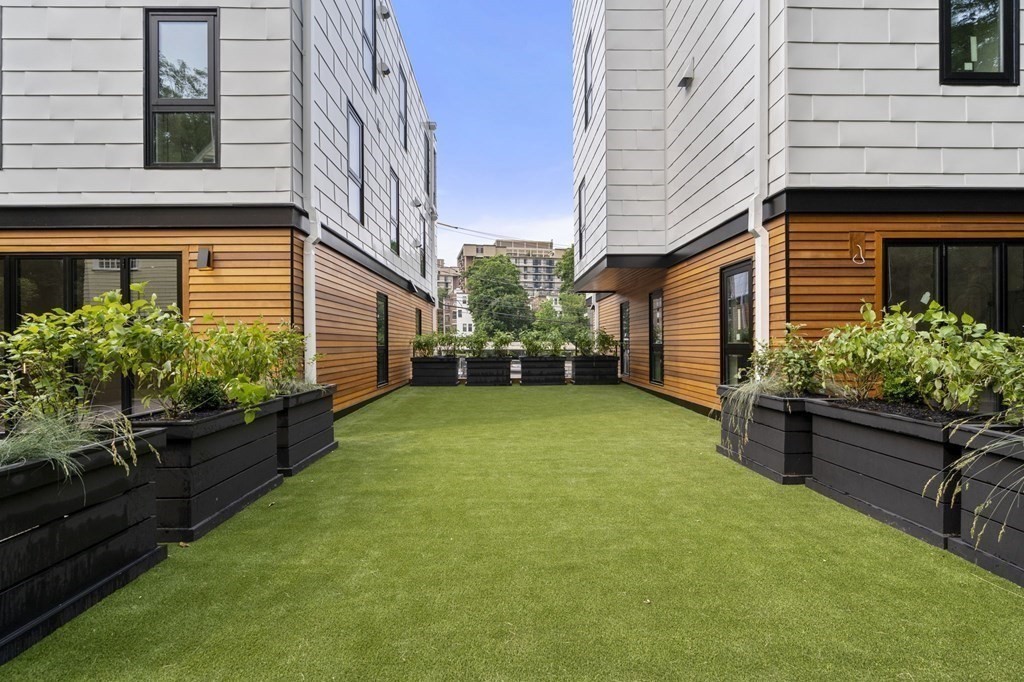 41 Stearns Road Unit: SF