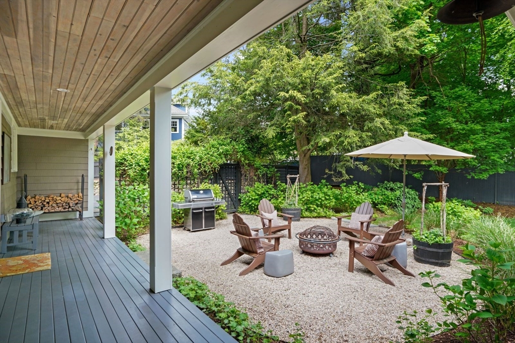 6 Spruce Park