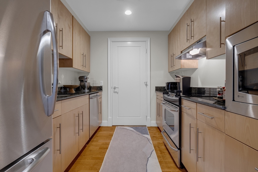 778 Boylston St # 7B
