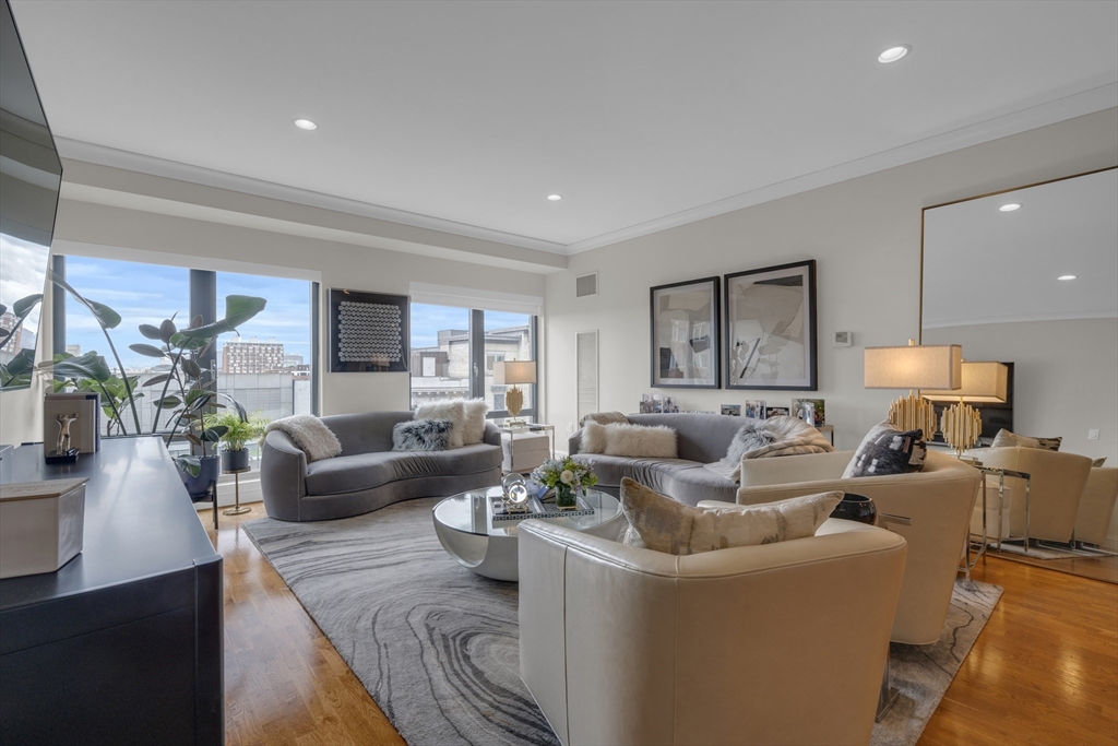 778 Boylston St # 7B