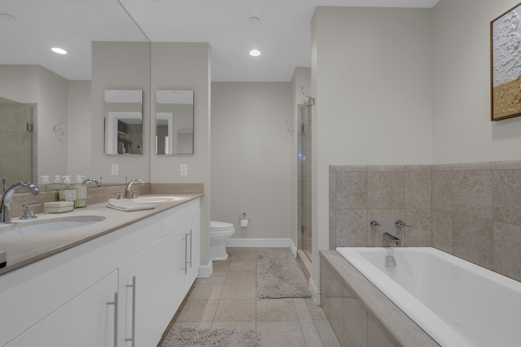 778 Boylston St # 7B