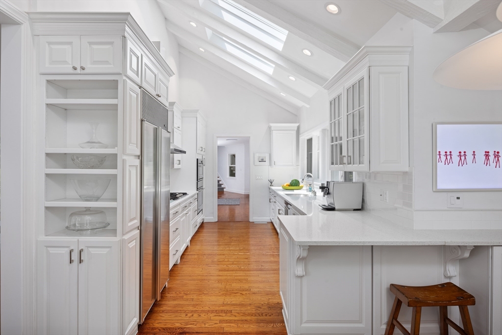 Light-Filled Private Weston Oasis