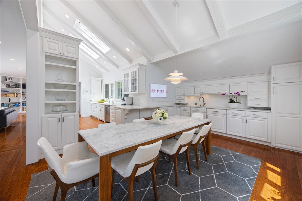 Light-Filled Private Weston Oasis