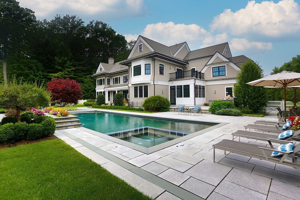  Private Pool Oasis