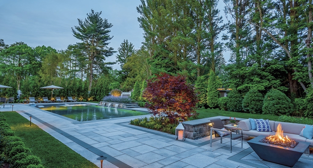  Private Pool Oasis