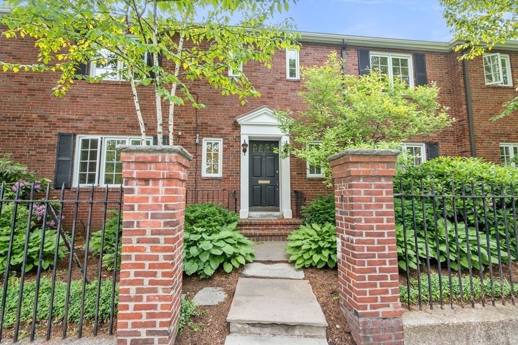 4 Still St # 3