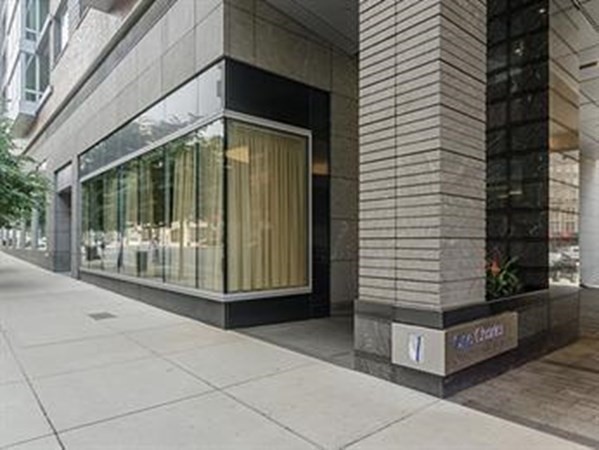 1 Charles St South # 603