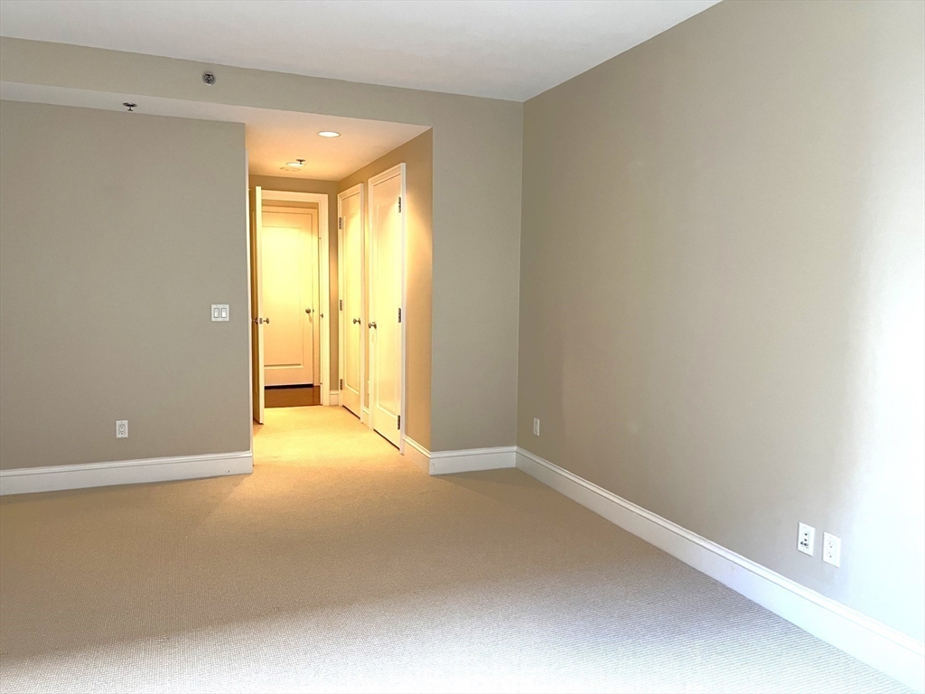 1 Charles St South # 603