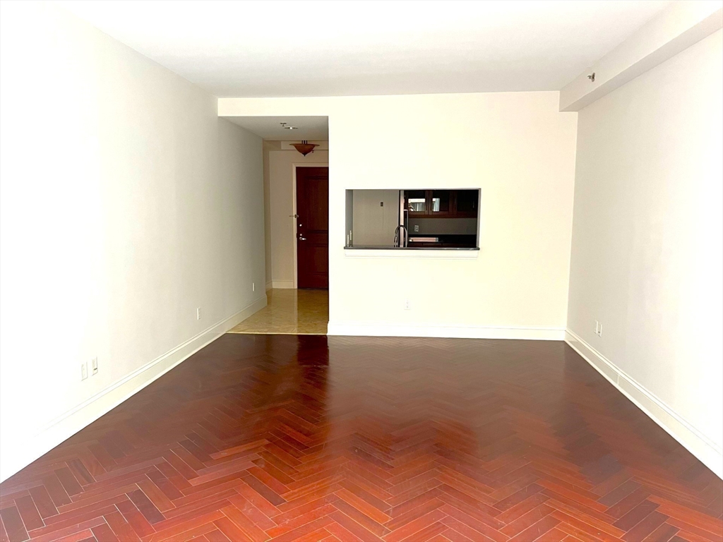 1 Charles St South # 603