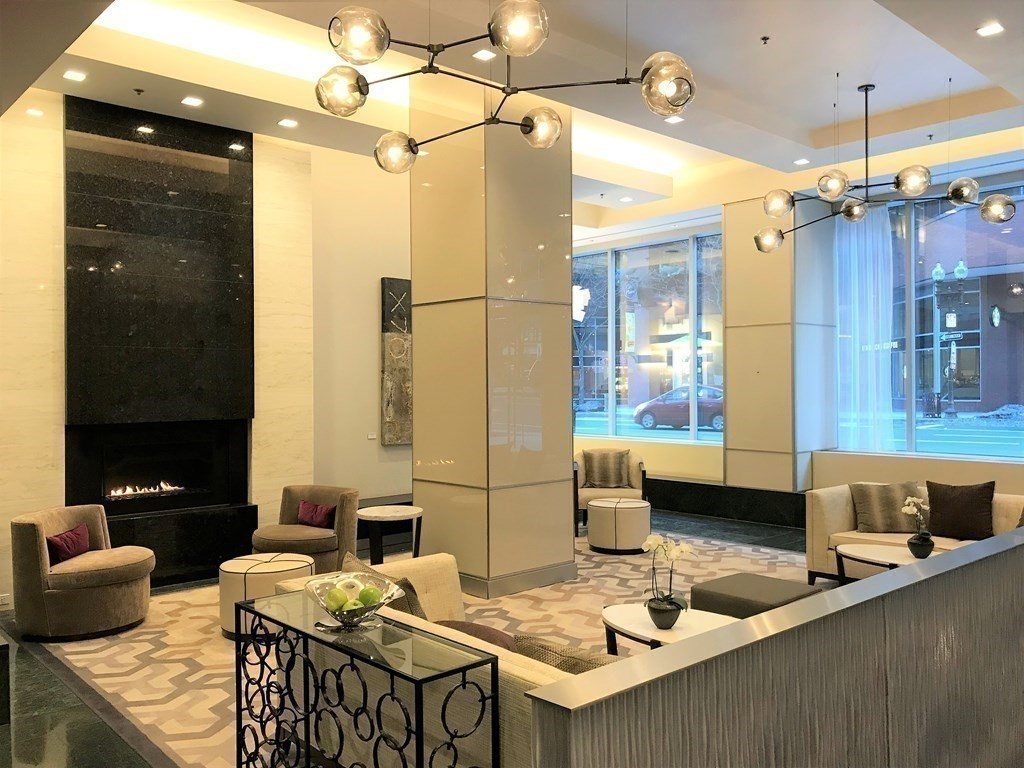 1 Charles St South # 603